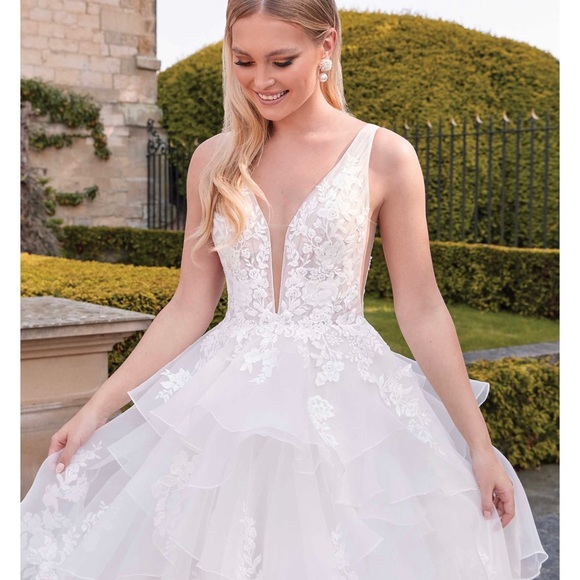 Wedding Gown:  Justin Alexander Serenity Collection Size 12 - Picture 6 of 8